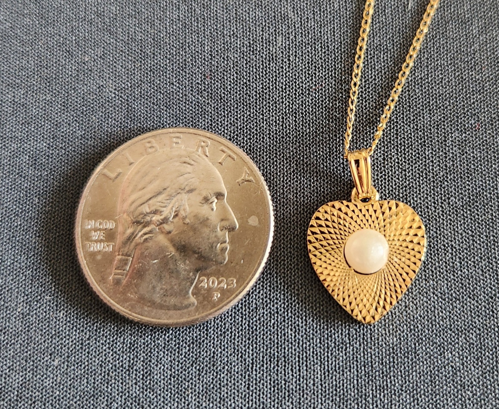 La Mode Original Necklace with Heart Pendant & Faux Pearl Karatclad