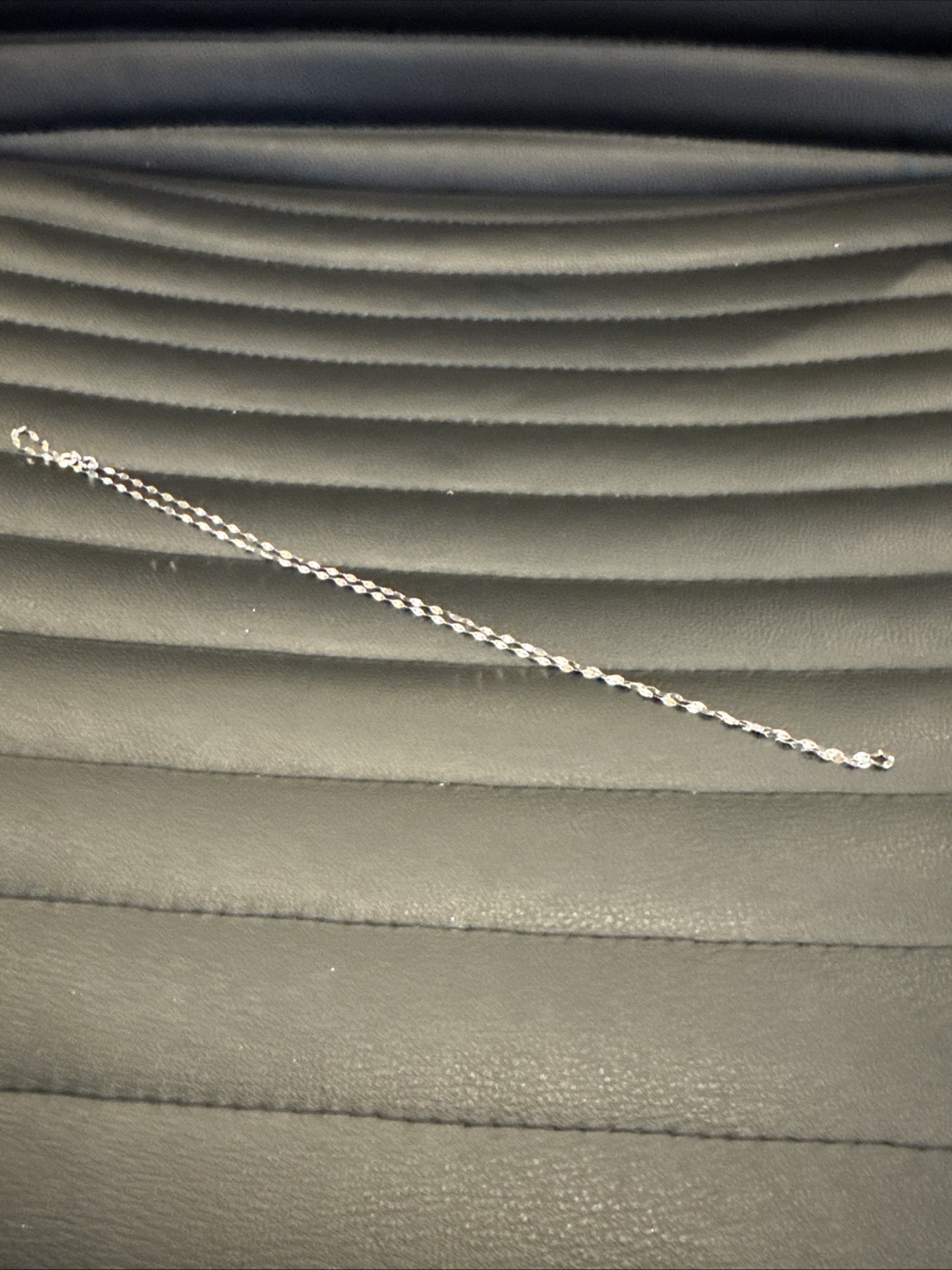 10K White Gold Necklace 20” New In Excellent Condition