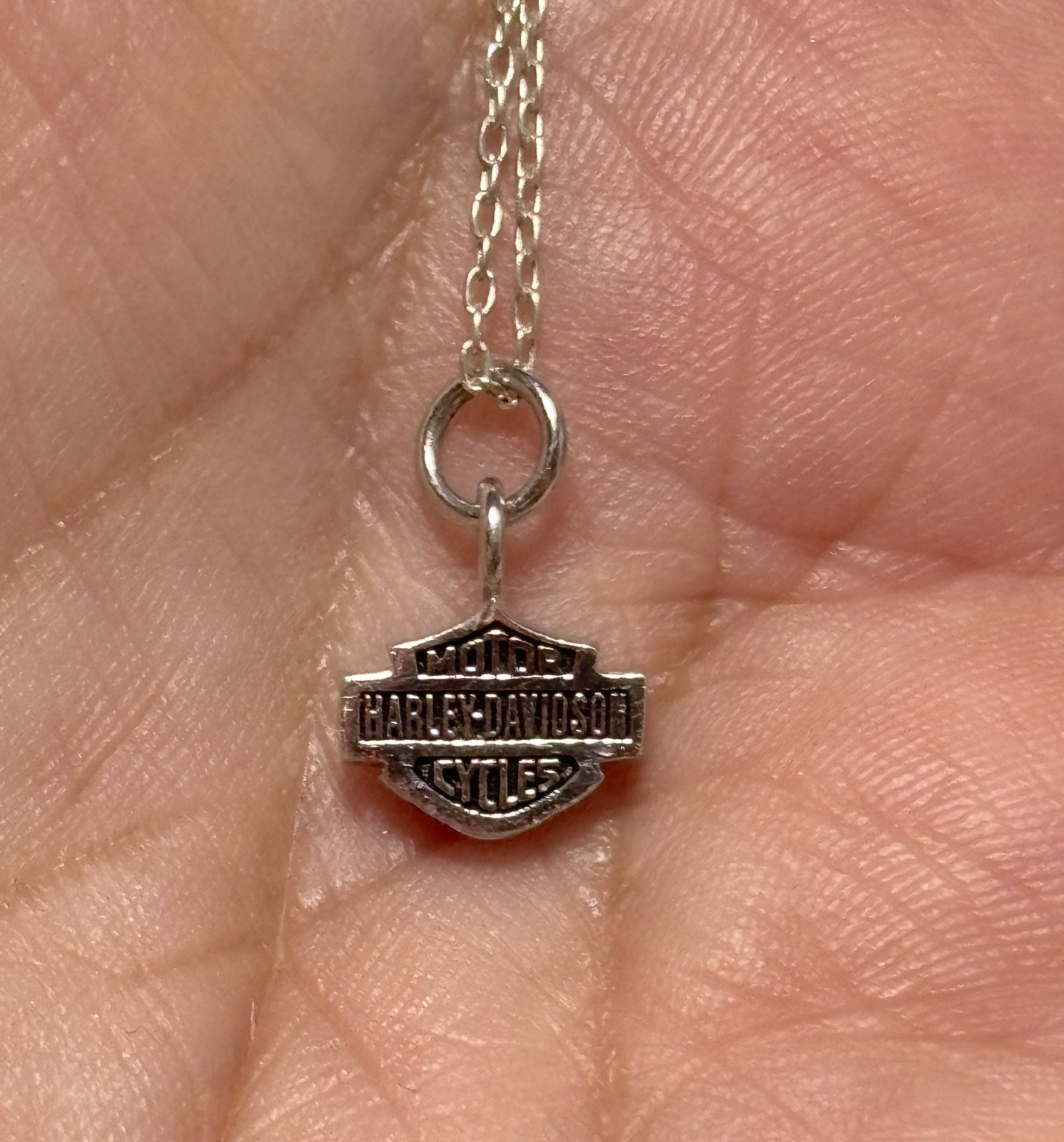 HARLEY DAVIDSON .925 Sterling Silver Petite Shield Logo Pendant Chain/Necklace