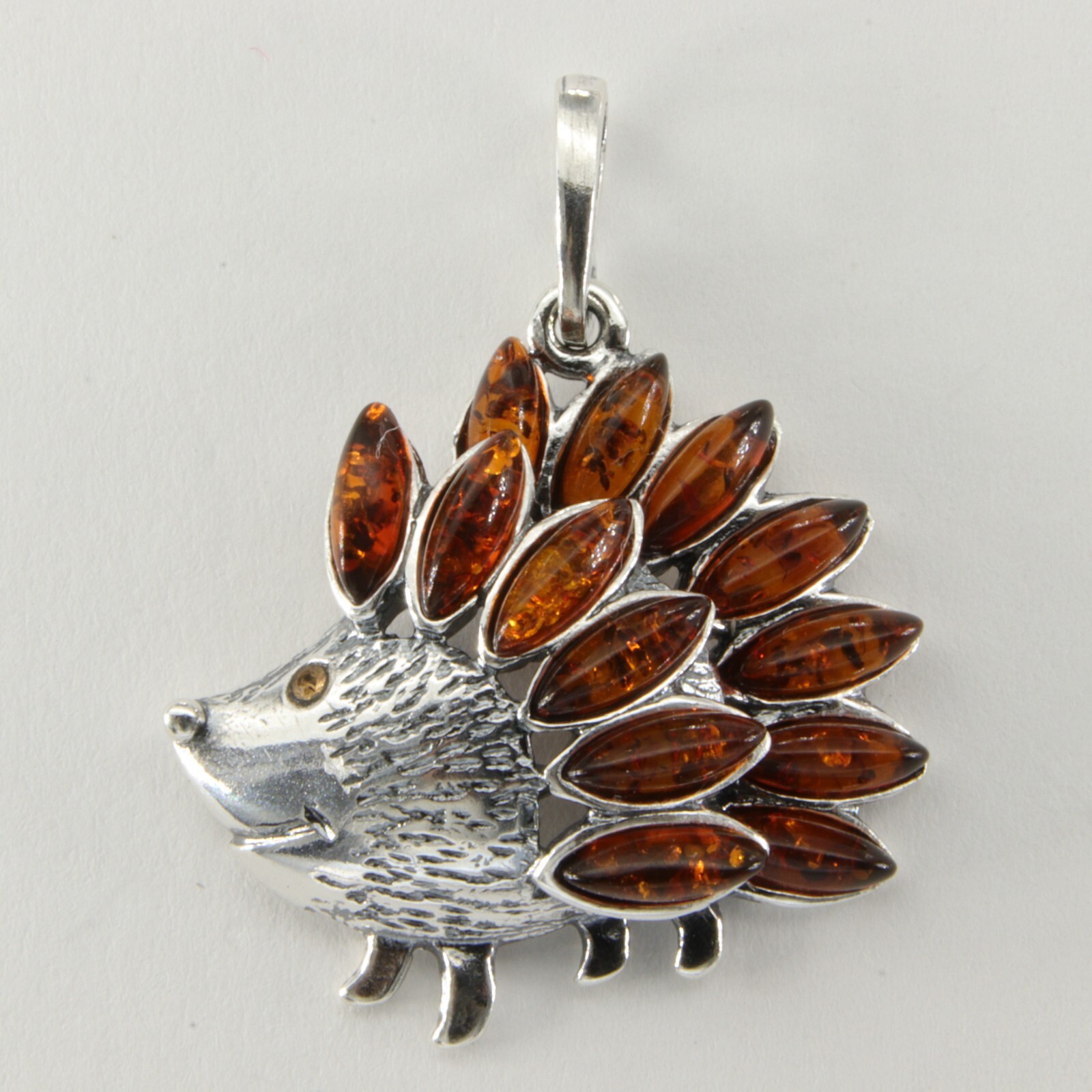 Natural Cognac / Brown BALTIC AMBER Hedgehog Pendant 925 STERLING SILVER #5243e