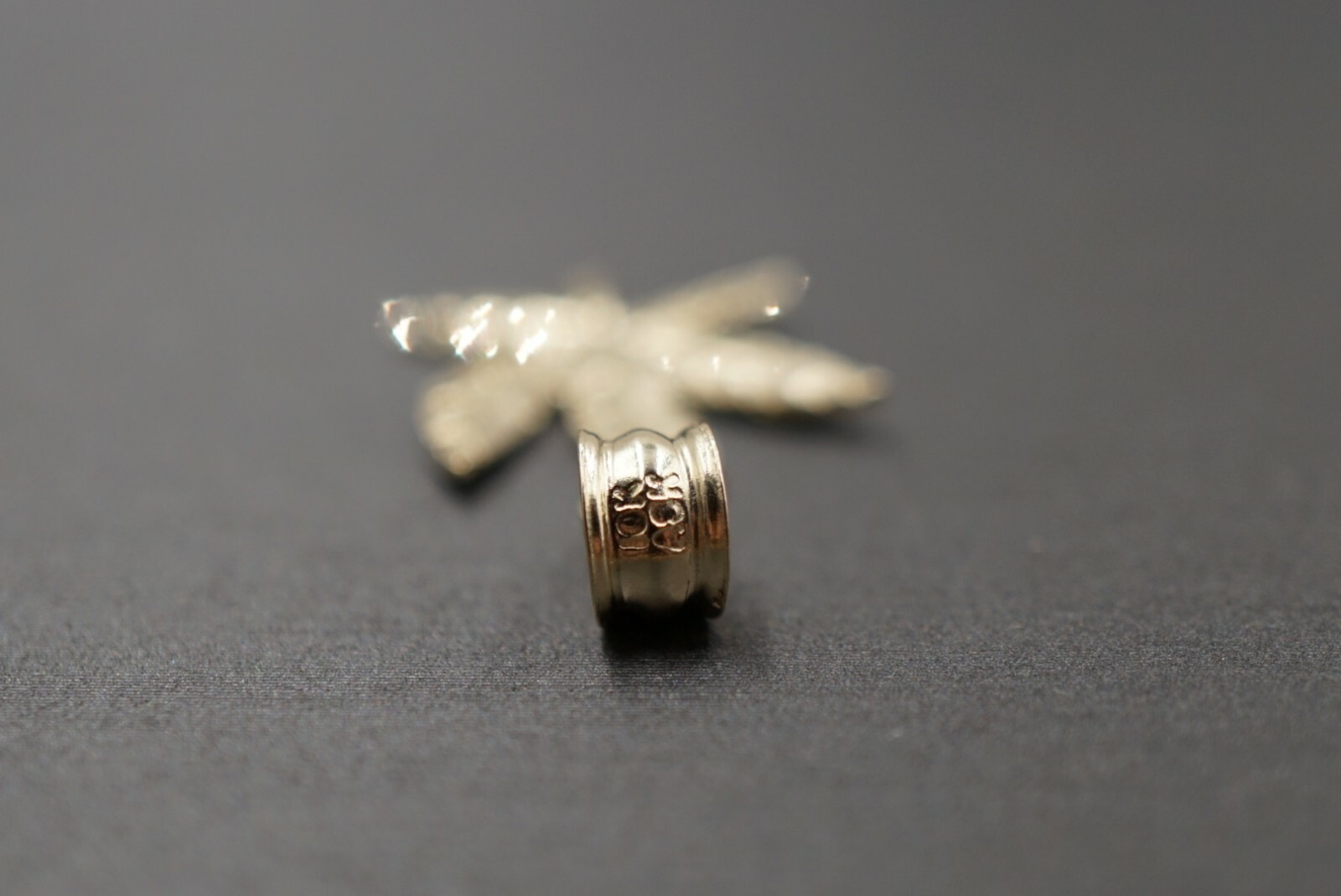 10K Solid Yellow Gold 1″ Diamond Cut Marijuana Cannabis Leaf Charm Pendant.
