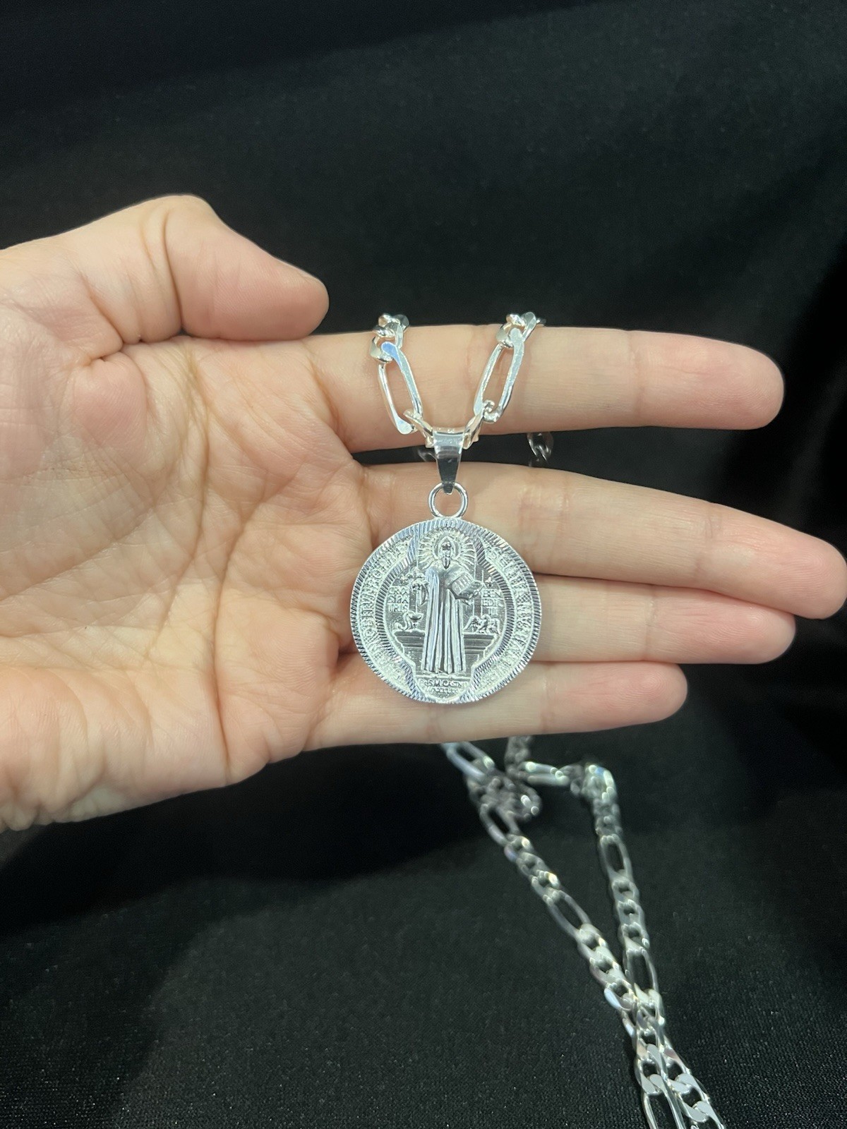 925 Sterling Silver Men Women St Benedict San Benito Medal Figaro Chain 20 24 30