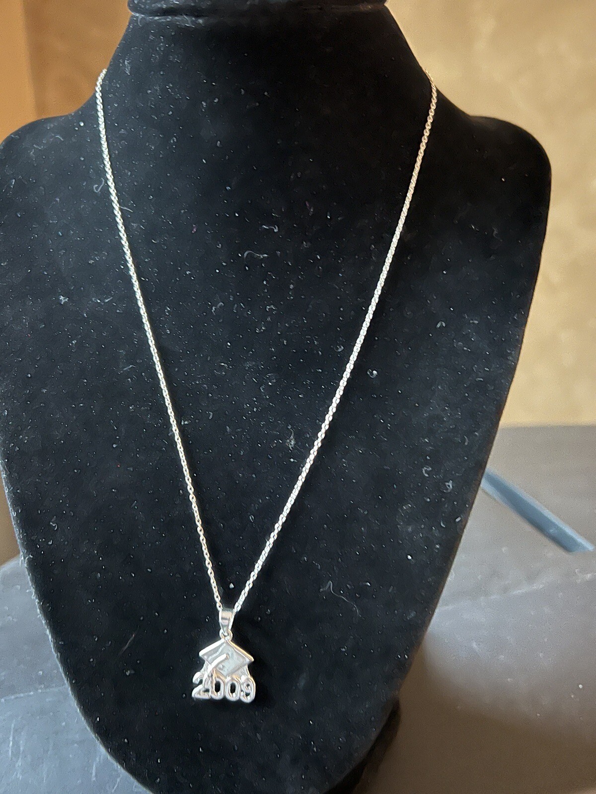 Sterling Silver 2009 Graduation Pendant necklace Thailand