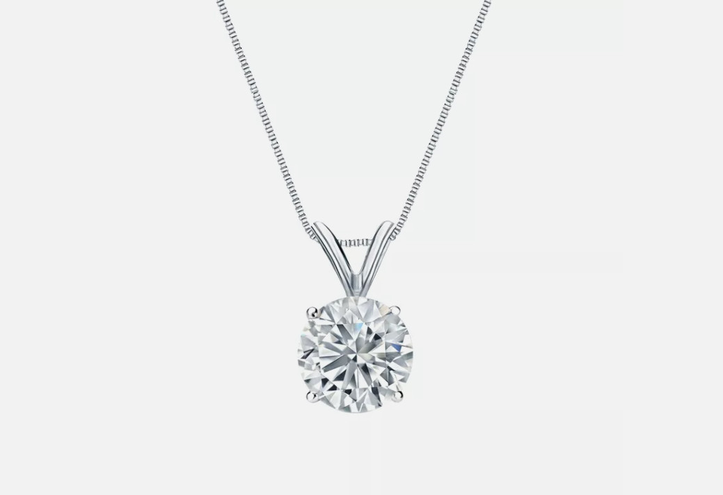 0.1-0.75 ctw Natural Round Diamond Solitaire Pendant in 10k Gold
