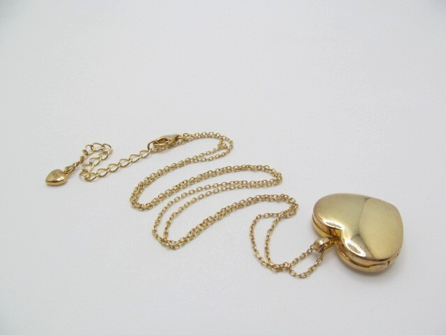 925 Sterling Silver Yellow Gold Wash Heart Locket Oval Link Chain Necklace