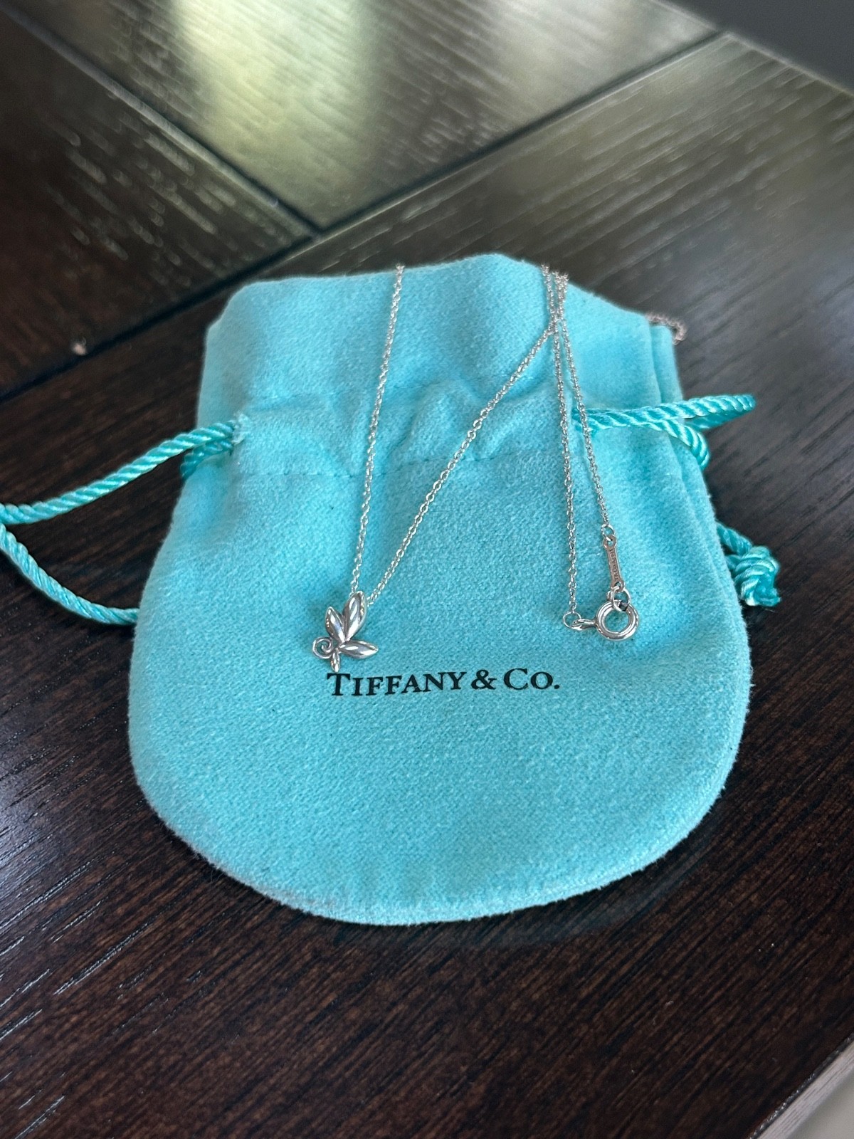 Tiffany & Co Silver Paloma Picasso Olive Leaf Pendant Necklace in Pouch Lovely