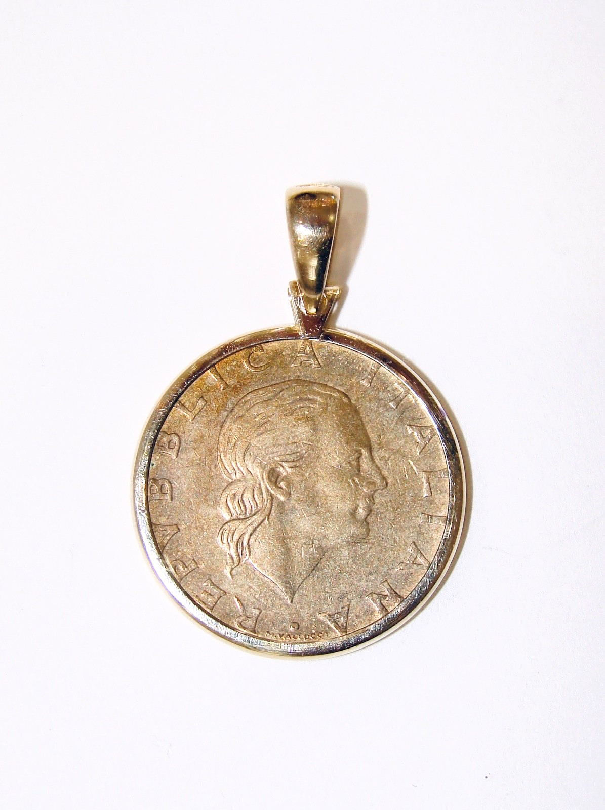 14K YELLOW GOLD MILOR ITALY FRAME PENDANT ITALIAN 200 LIRE COIN 6.23G
