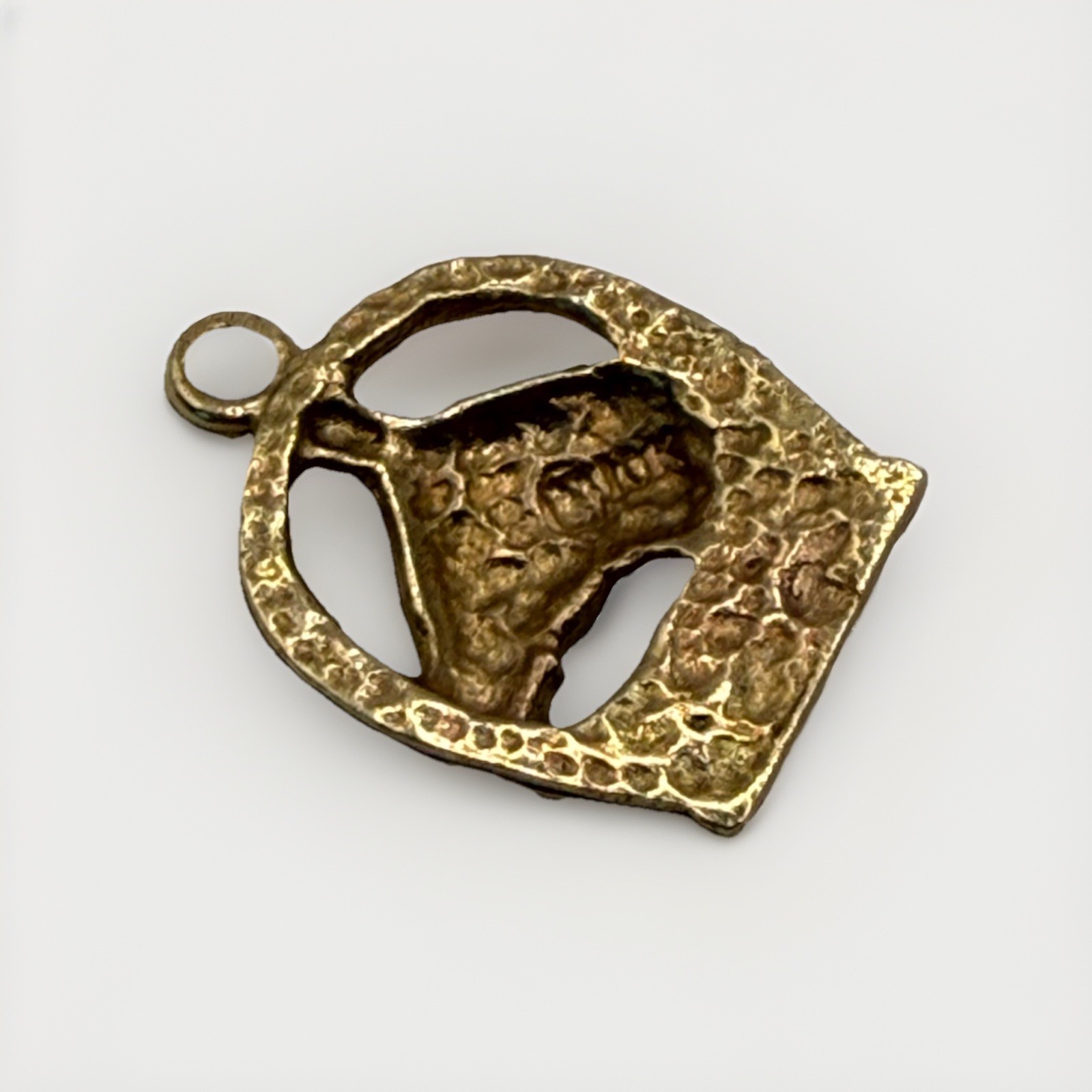 Vintage 10K Gold Horse Head Charm Pendant Diamond Cut Equestrian 1.07g