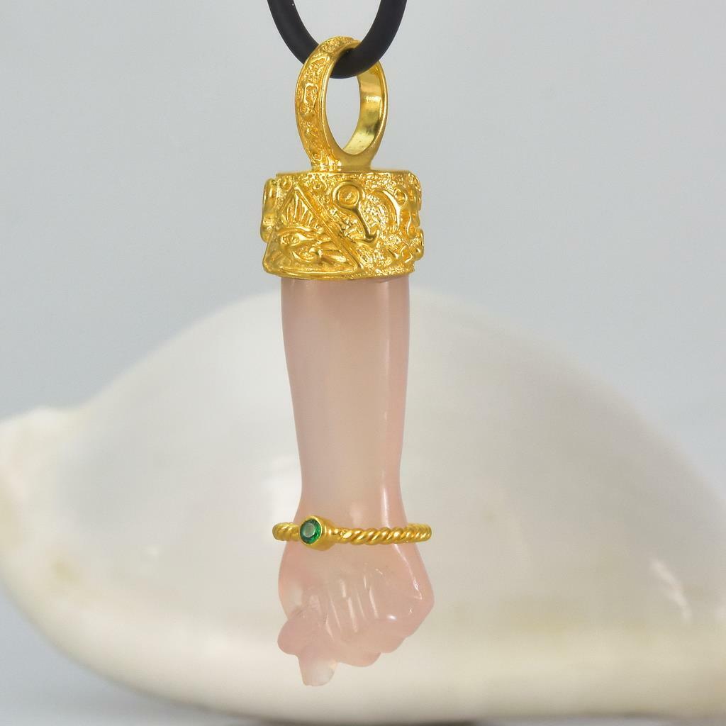 Gold Vermeil Sterling Mano Fico Figa Pendant Carved Chalcedony Emerald 10.64 g