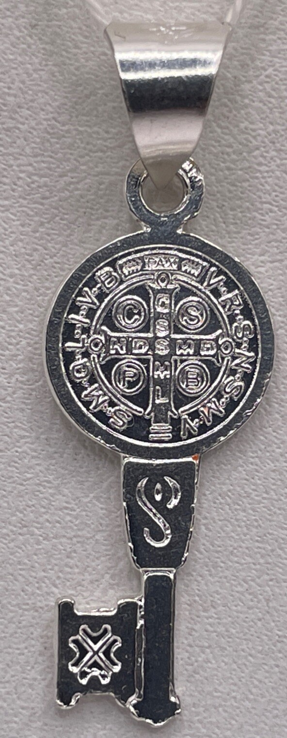 Sterling Silver Saint Benedict Key Small Mexico Pendant (1.51g)