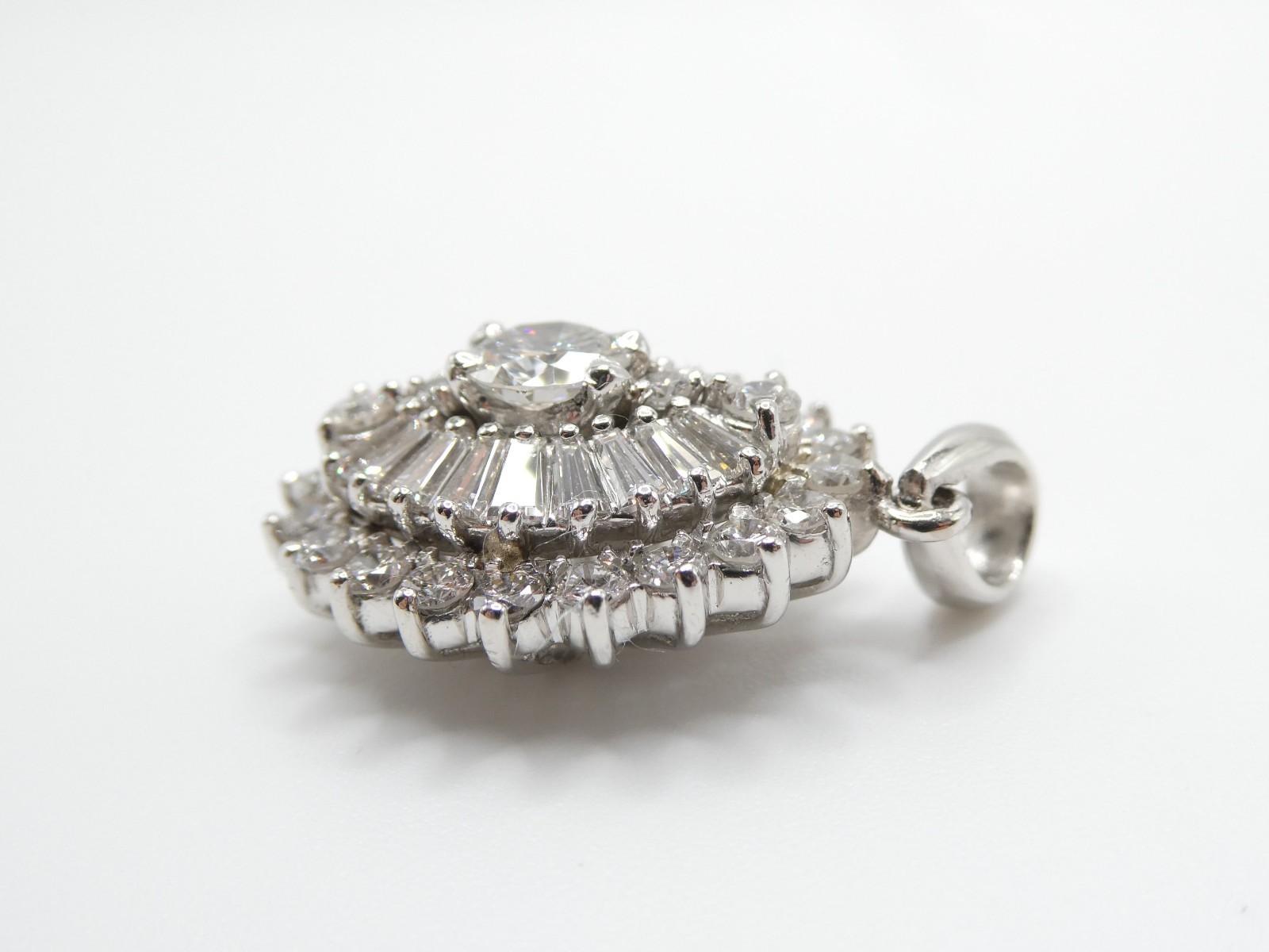 Pt900 Platinum 1.65ctw Diamond Ballerina Cluster Pendant Vintage Retro 7.4g