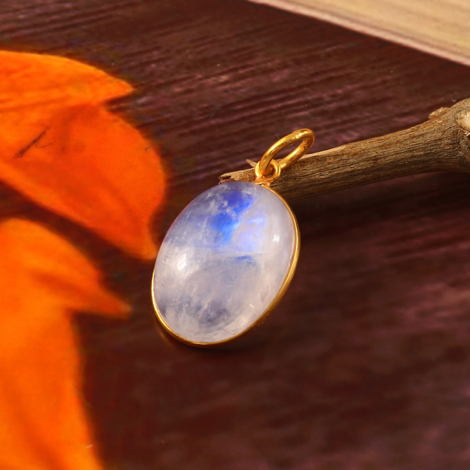 Dainty 14K Gold Rainbow Moonstone Pendant Minimalist Fine Jewelry 3116