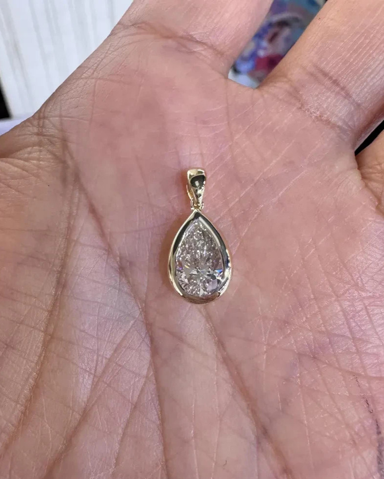 IGI 3Ct Pear-Cut EF/VS1 Lab Grown Diamond Bezel Pendant Necklace 14k Yellow Gold