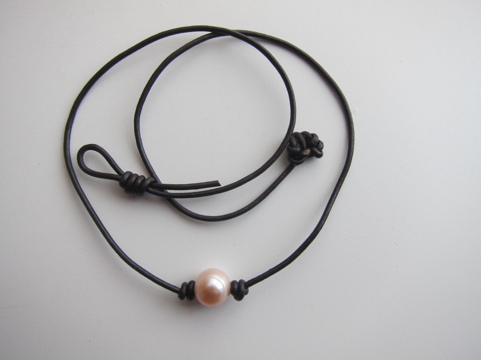 Freshwater Cultured Pearl on Leather Cord Necklace – All Occasions. UNISEX.