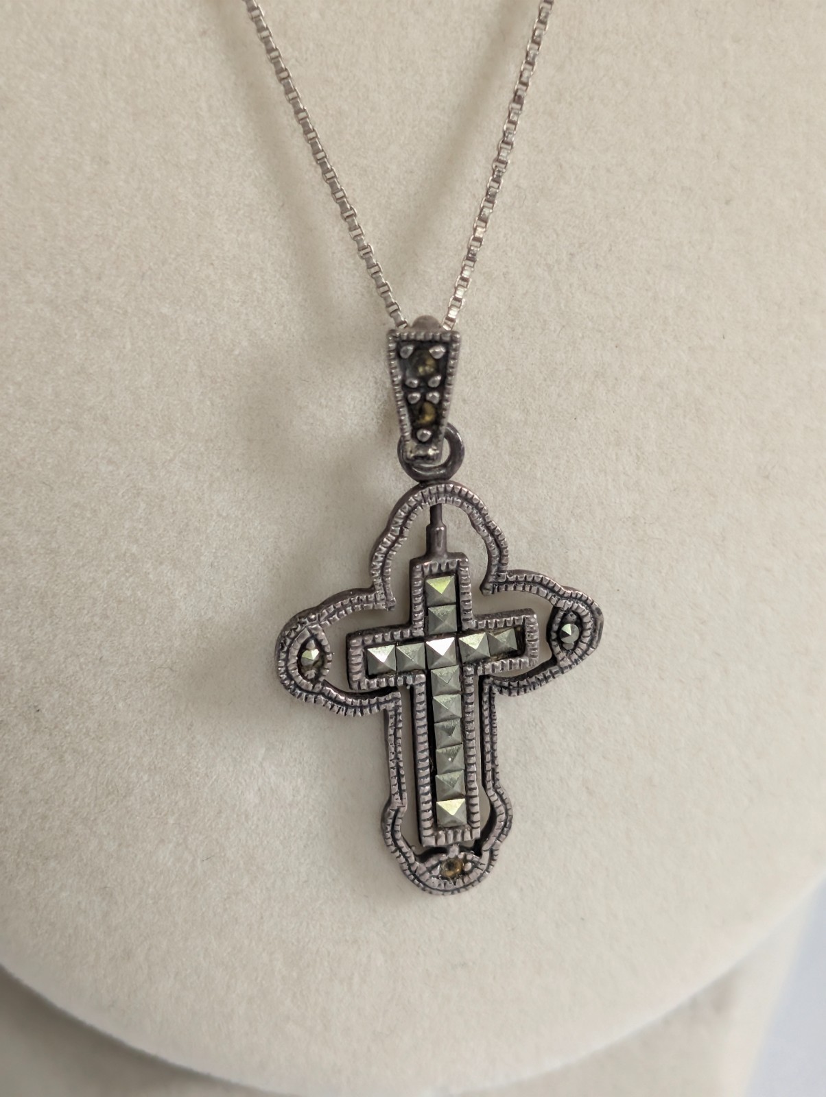 Vintage Sterling Silver Real Marcasite Gem Cross Pendant Box Chain Necklace 20″