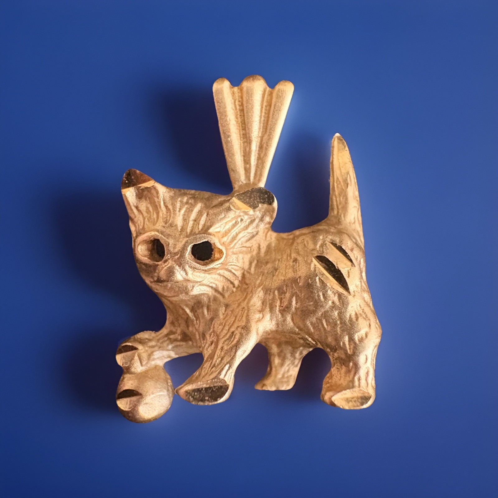 Estate 14k Yellow Gold Cat Charm Michael Anthony Diamond Cut Pendant 1.53G