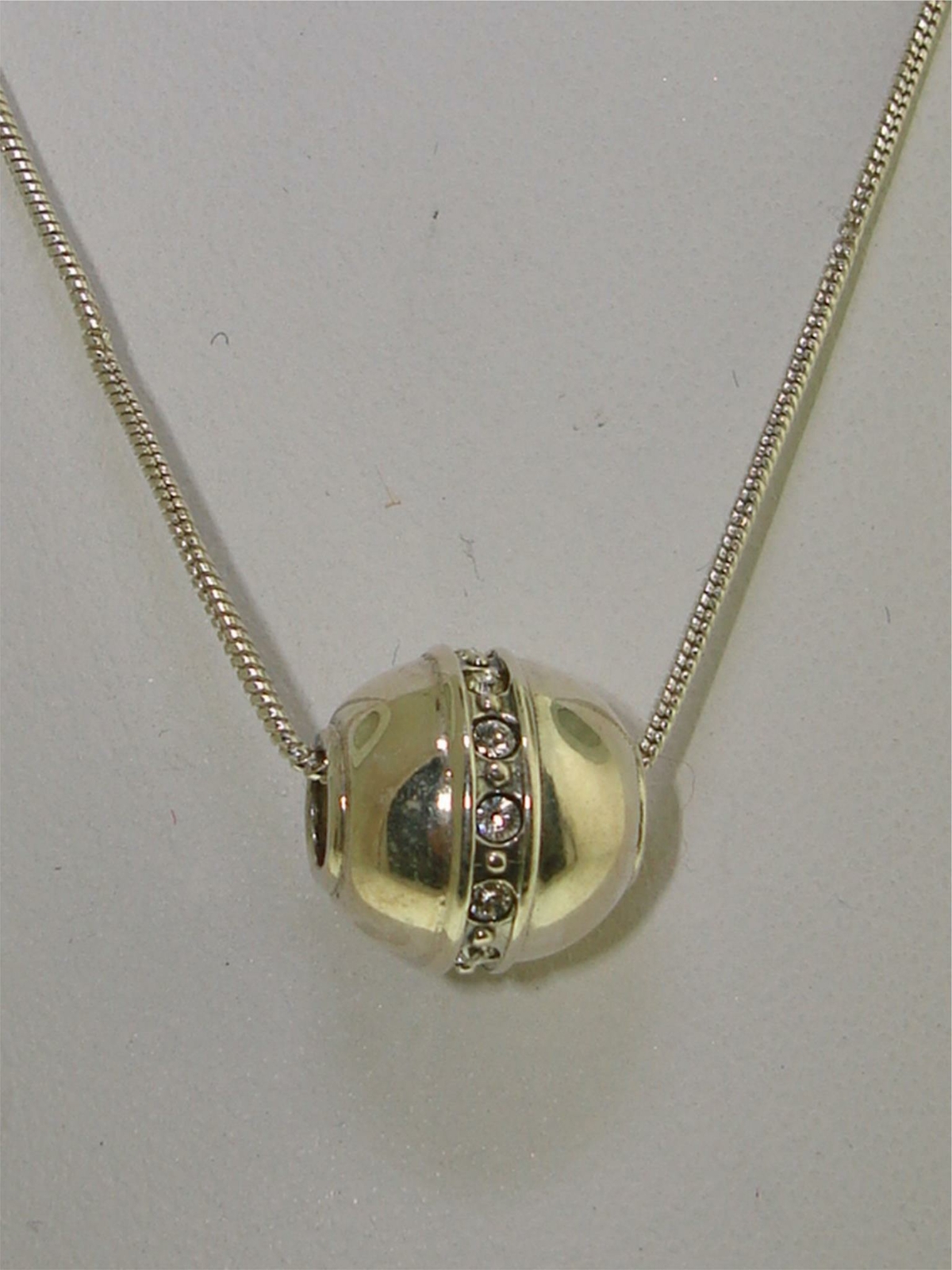 LOVELY JEZLAINE STERLING SILVER PENDANT NECKLACE! NEW ON ORIGINAL CARD