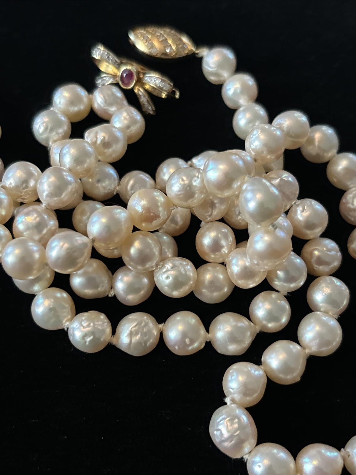 VTG 31” Pearl Necklace 14K Gold Diamond Clasp & Gold Ruby Diamond Bow Enhancer
