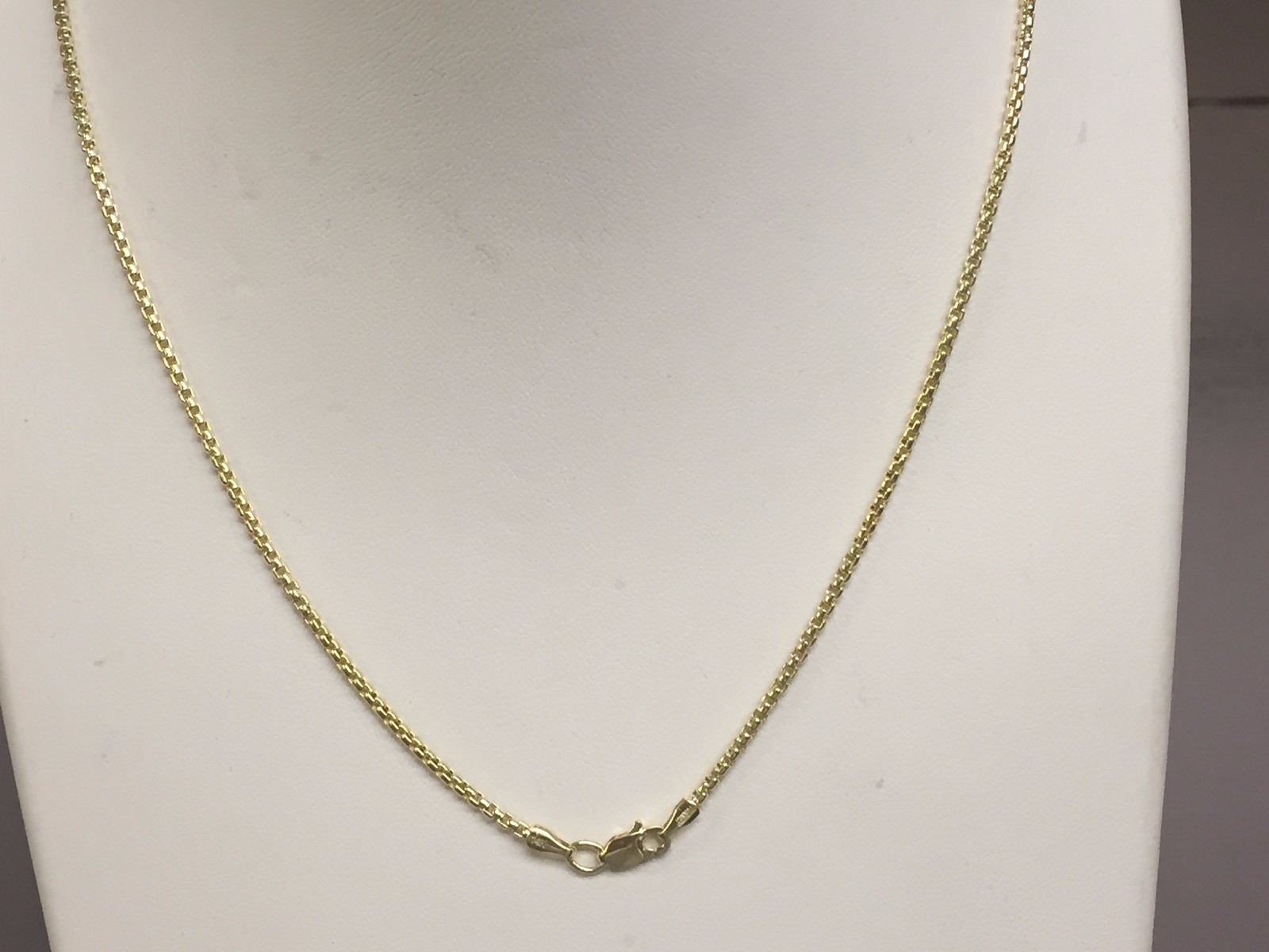 14k Yellow Gold 18″ Round Box Link Pendant Chain/Necklace 1.3 mm 2 Grams