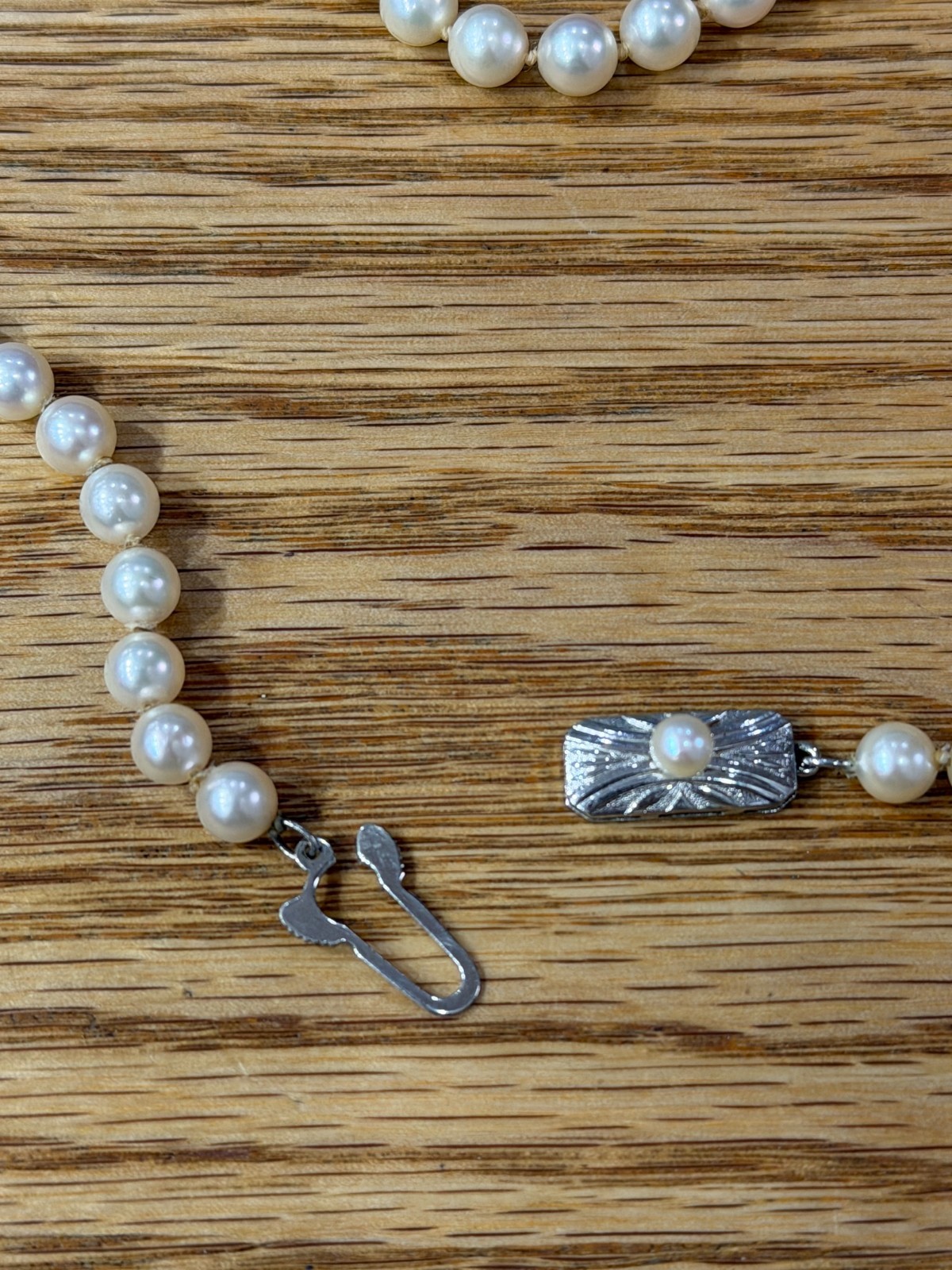 Mikimoto 25″ Knotted Akoya Pearl Necklace