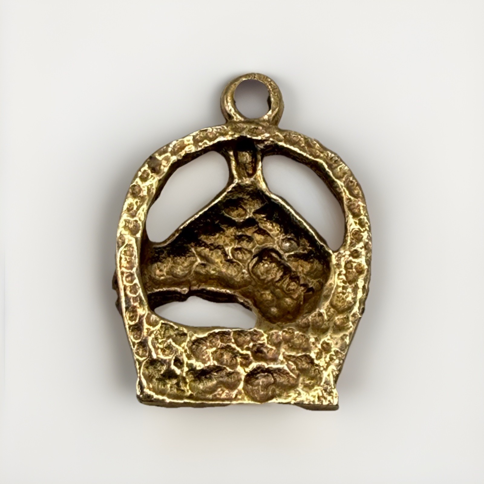 Vintage 10K Gold Horse Head Charm Pendant Diamond Cut Equestrian 1.07g