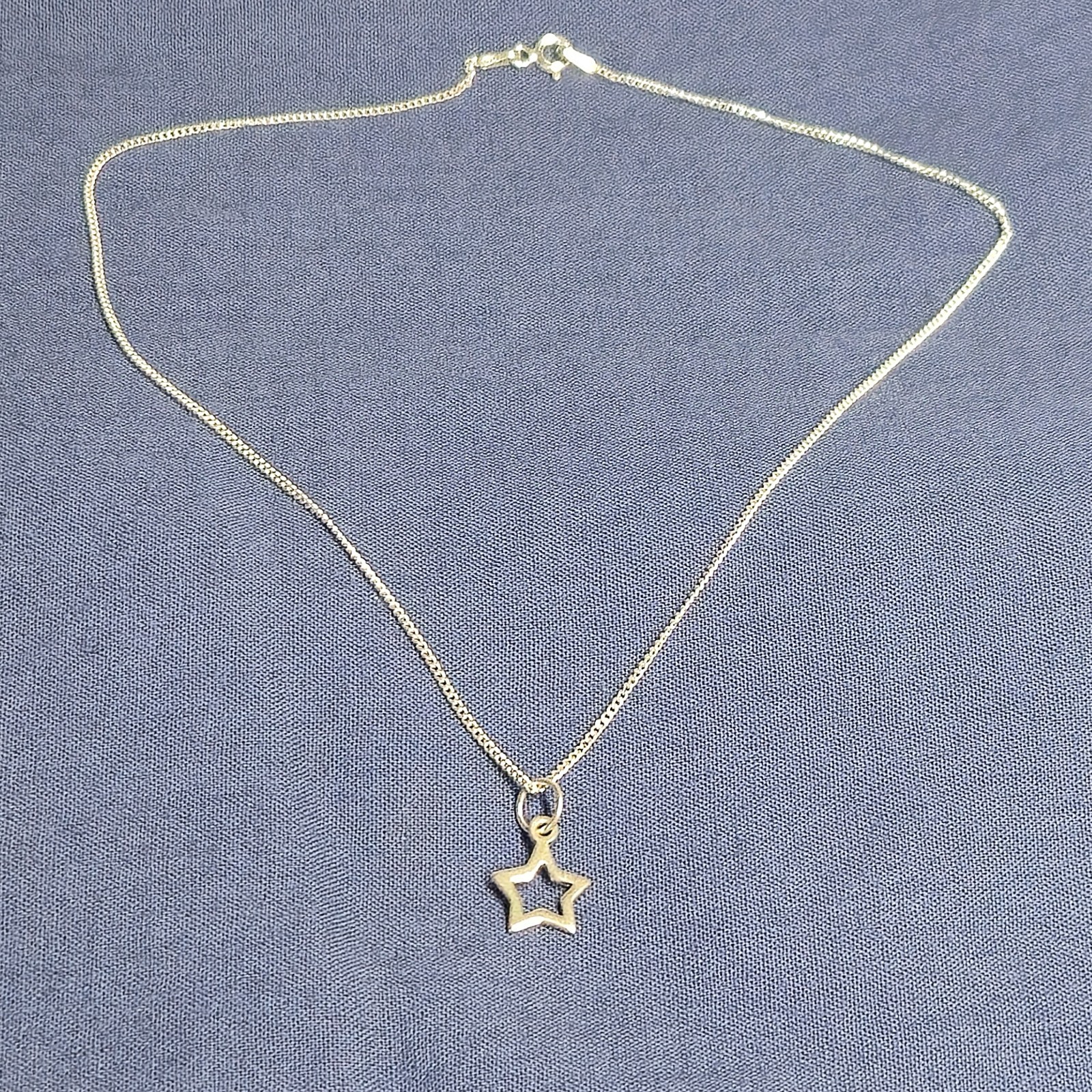 925 Sterling Silver Star Necklace 35cm Short Chain Kids Small Adults VGC
