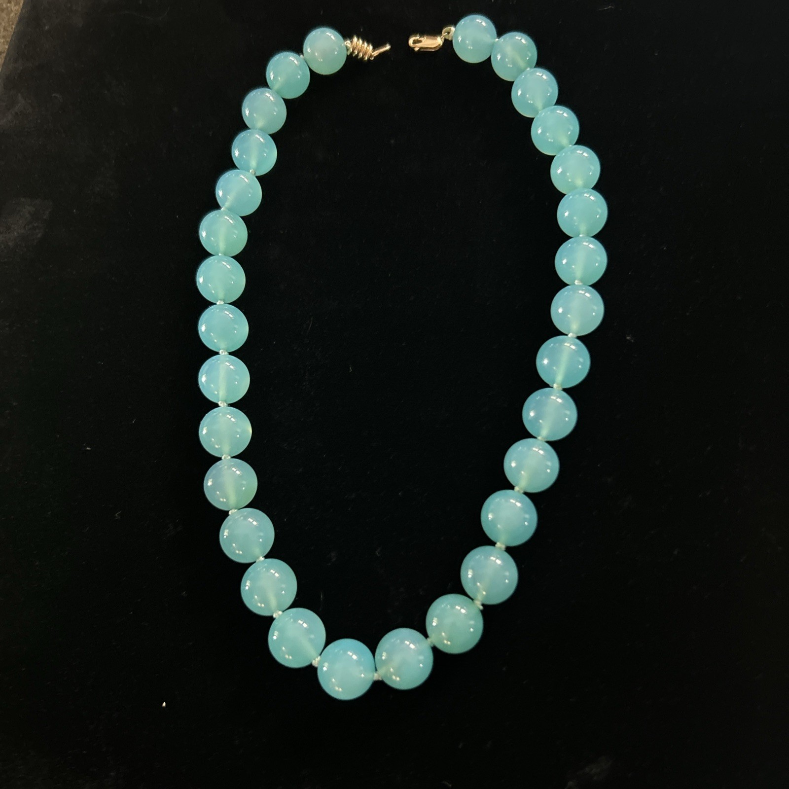 Beautiful Aqua Blue Chalcedony Beads 585 14k Clasp Necklace 19”/115 grams