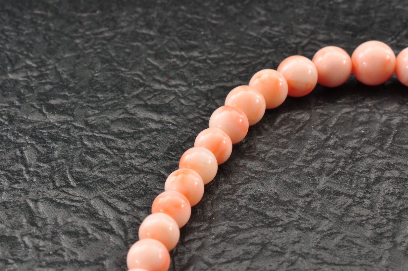 925 silver Angel skin coral Necklace ear clip set (17.3in 135ct) Certificate.