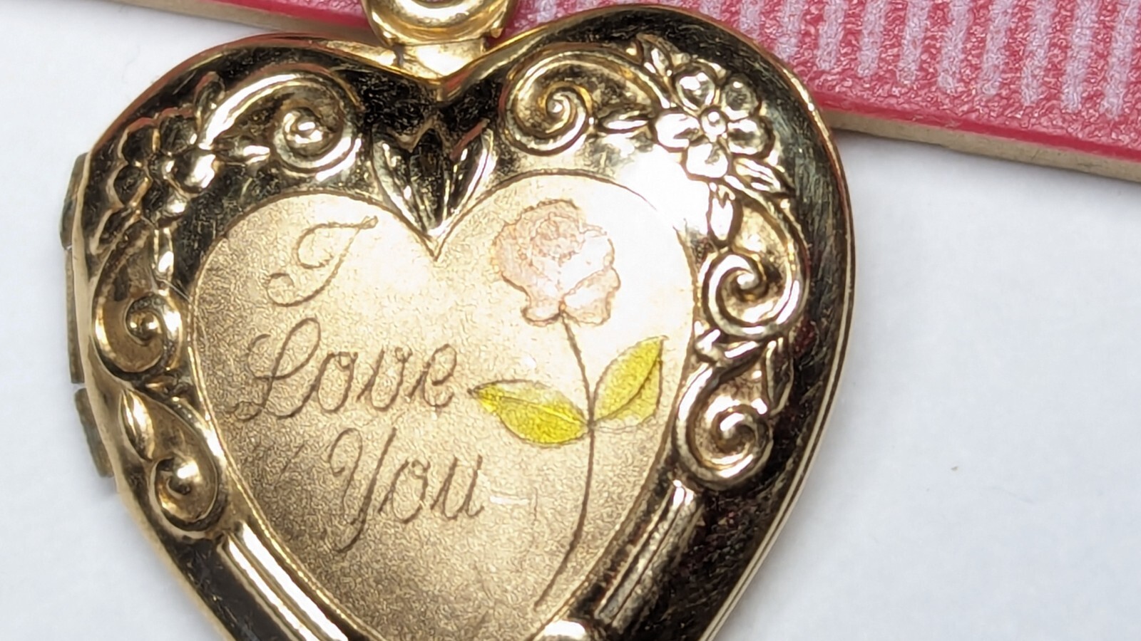 VINTAGE 14K YELLOW GOLD HEART PHOTO LOCKET ROSE HALLMARKED SIGNED 14K TK TRU-KAY