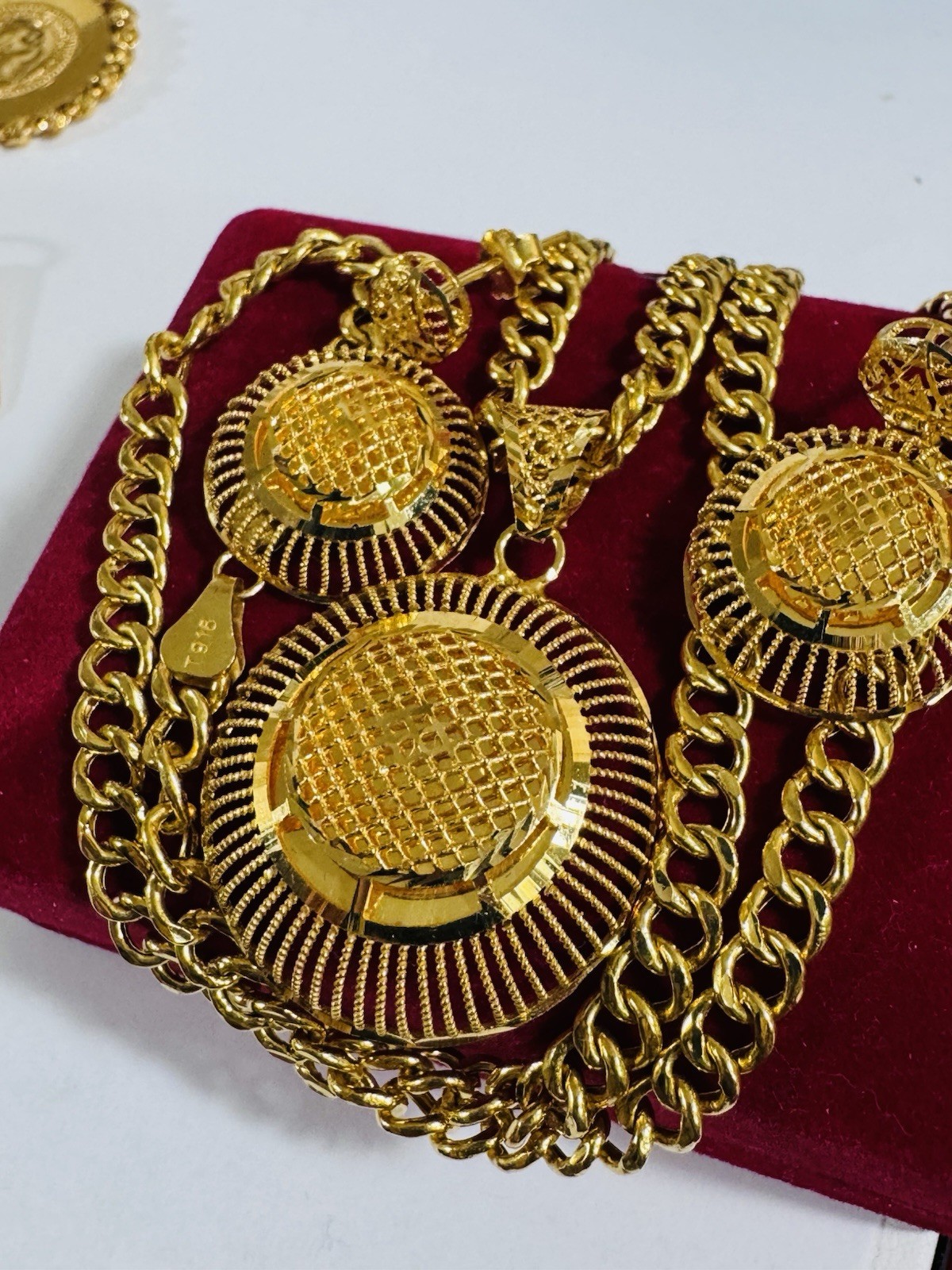 22K 916 Real Gold 18”/18.5” long Round Earring Set Necklace 21.24g 5.5mm WOMENS