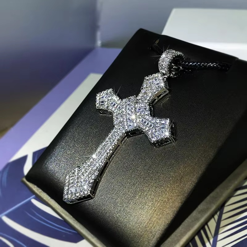 Classic Male and Female Hip-hop Cross Pendant Micro-inlaid 925 silver cross