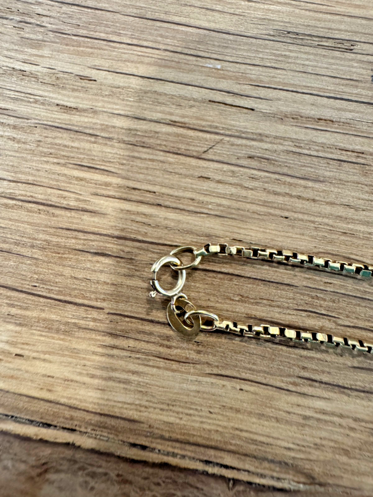 Vintage 18K Yellow Gold Box Chain 20.5″ length, 1.5mm thick, 6.76 grams, Solid