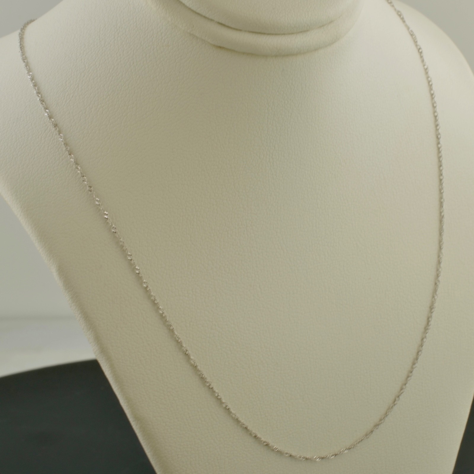 10K WHITE GOLD .7mm SINGAPORE 18 OR 20 INCH PENDANT CHAIN NECKLACE