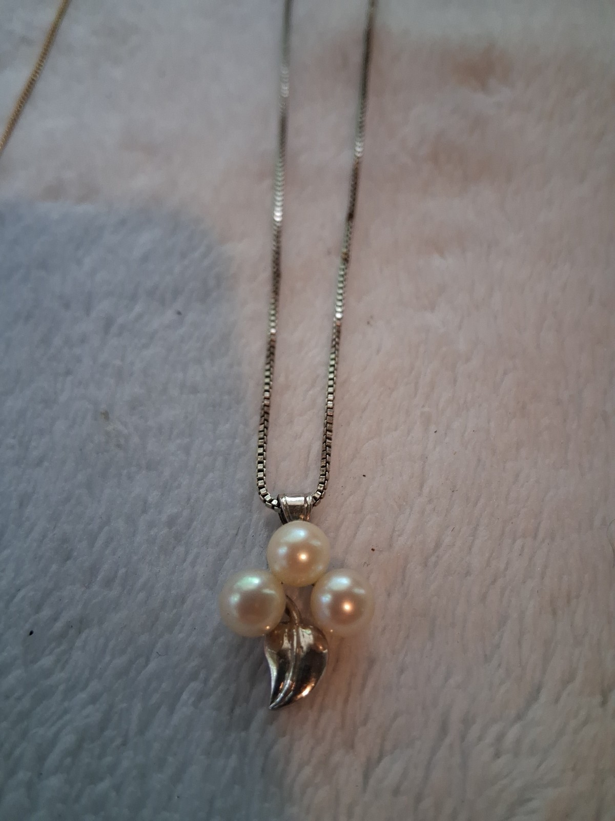 Vintage Sterling Silver 925 Triple Pearl Leaf Pendant Botanical Cluster Necklace