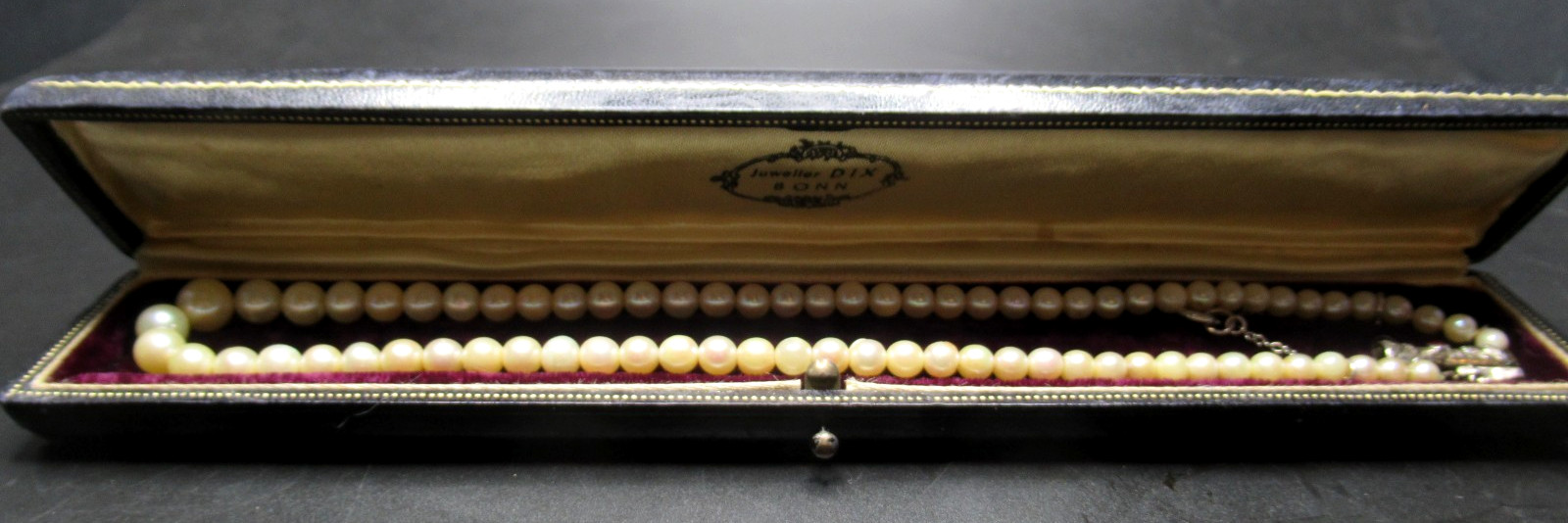 9K White Gold Genuine Pearl Gemstone Clasp Antique Necklace in Original Box!