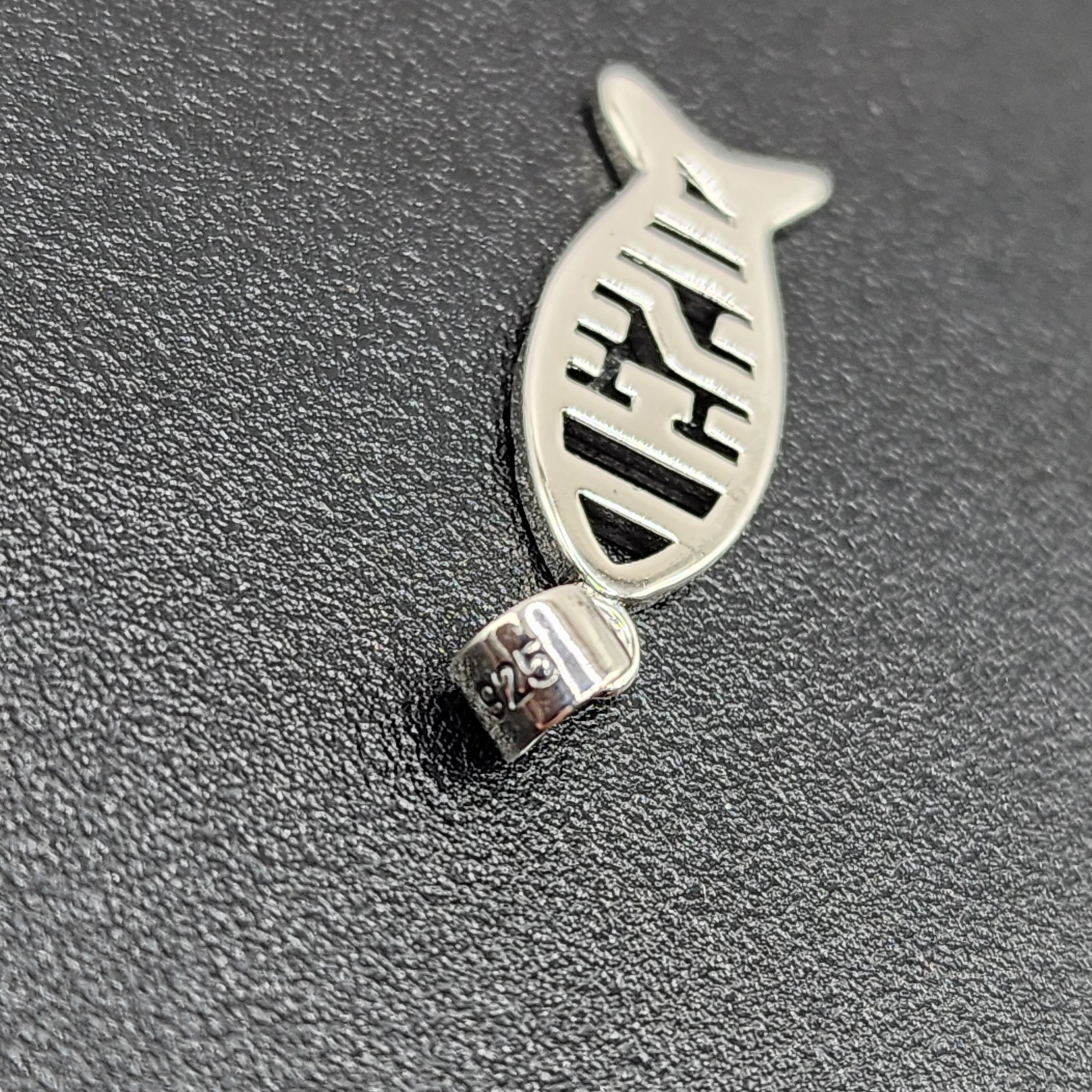 925 NEW Sterling Silver Pendant-Jesus Fish Ichthus Pendant 21mm Length 8mm Width