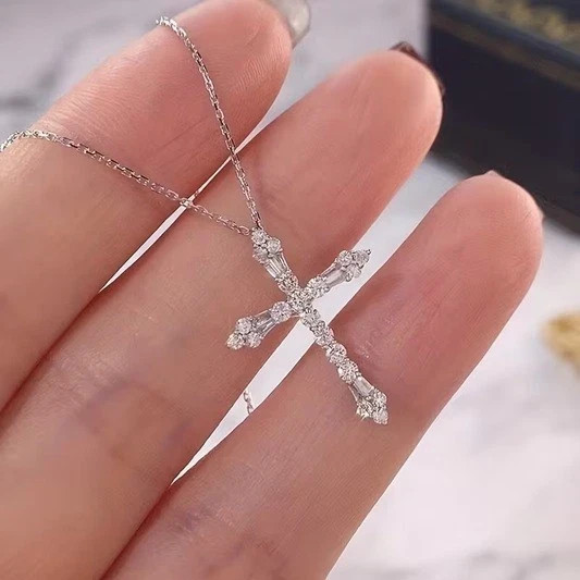 2Ct Round Cut Lab Created Diamond Women CrissCross Pendant 14k White Gold Plated