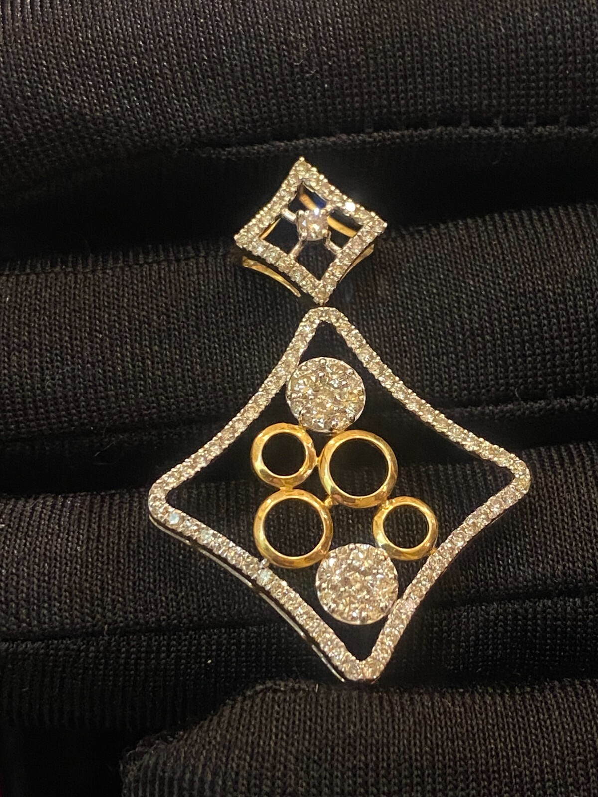 Stunning 1.22 Cts Round Brilliant Cut Natural Diamonds Pendant In Solid 14K Gold