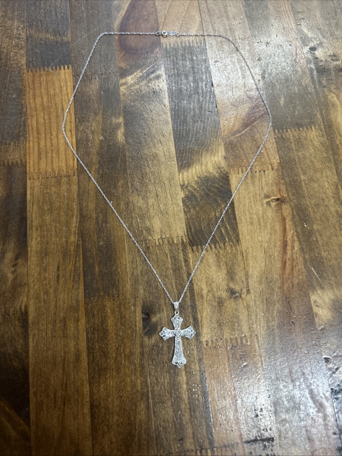 ADL 19” 10k White Gold Rope Diamond Melee Cross And Chain Pendant 2.18 Grams