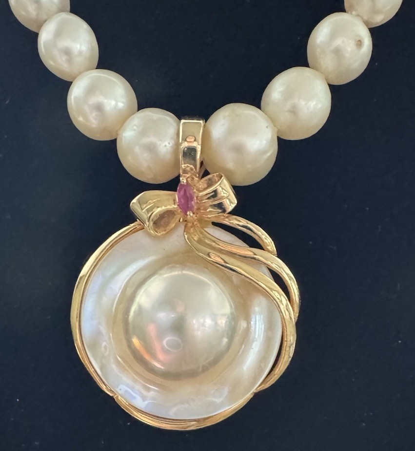 14k YG Blister Pearl, Bow, Ribbon and Ruby Enhancer Pendant 7.25 grams
