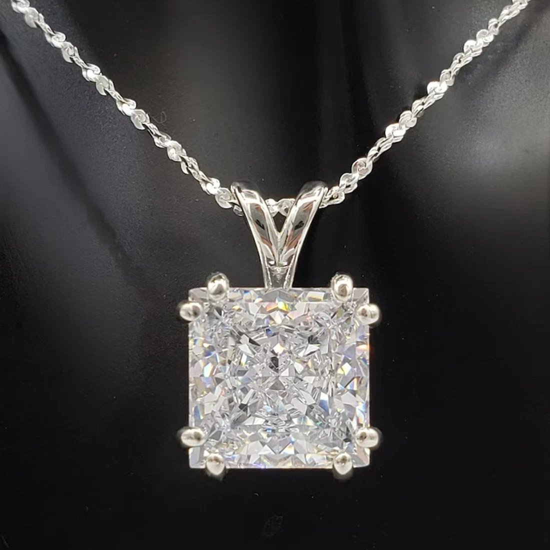 RARE 7 Ct Certified Oval White Diamond Solitaire Pendant in 925 Sterling Silver