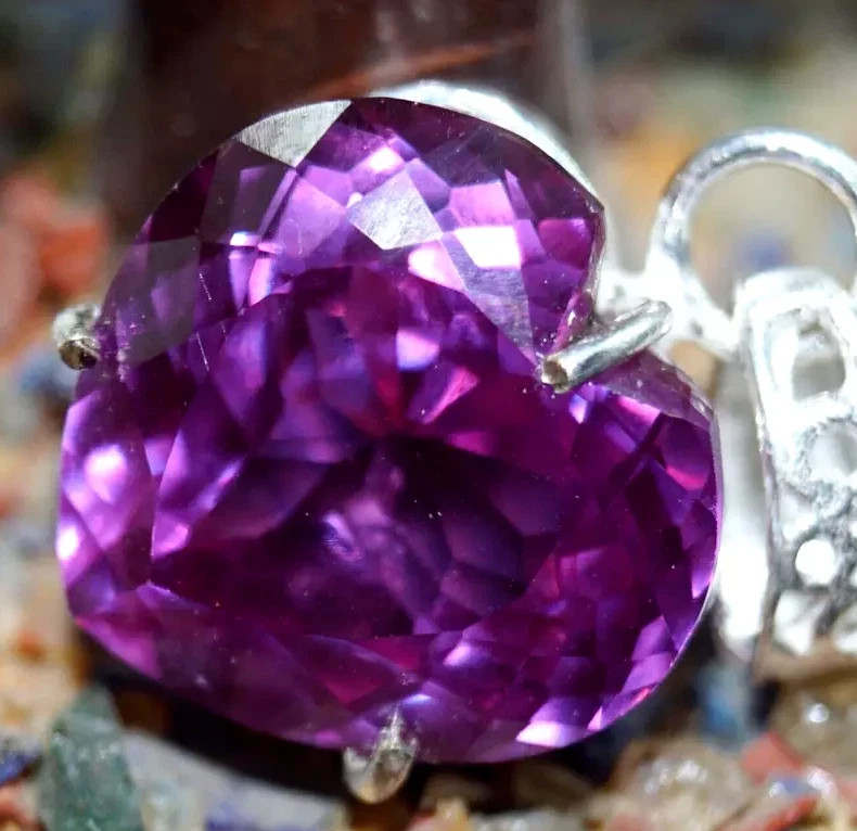 20 Ct Natural Purple Sapphire Heart Certified 925 Sterling Silver Gem Pendant