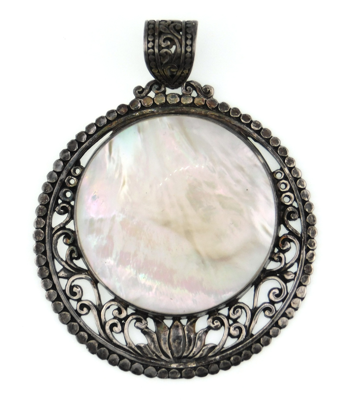 ATI 925 Sterling Silver & Mother of Pearl Large Circle Dotted Edge Round Pendant