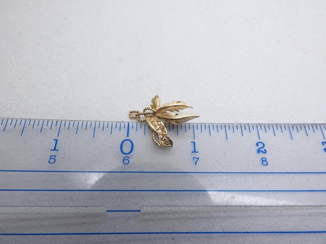 14K Yellow Gold Leaf style Unique Pendant 2 Grams 1 1/8″ Inch