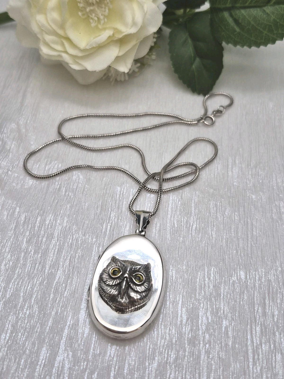 LOCKET – Sterling Silver Oval Photo Locket. Owl Design. Pendant and Chain.