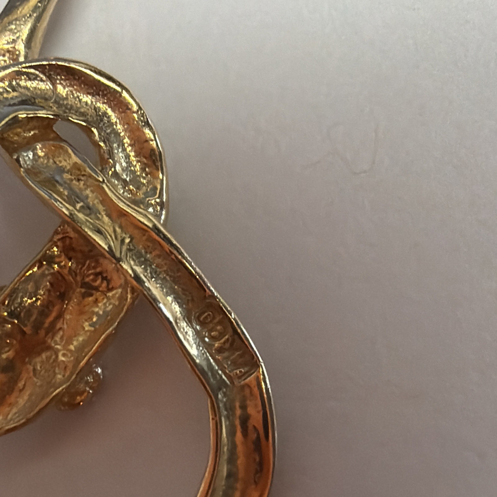 14k Vintage Dangling Snake Pendant 1”