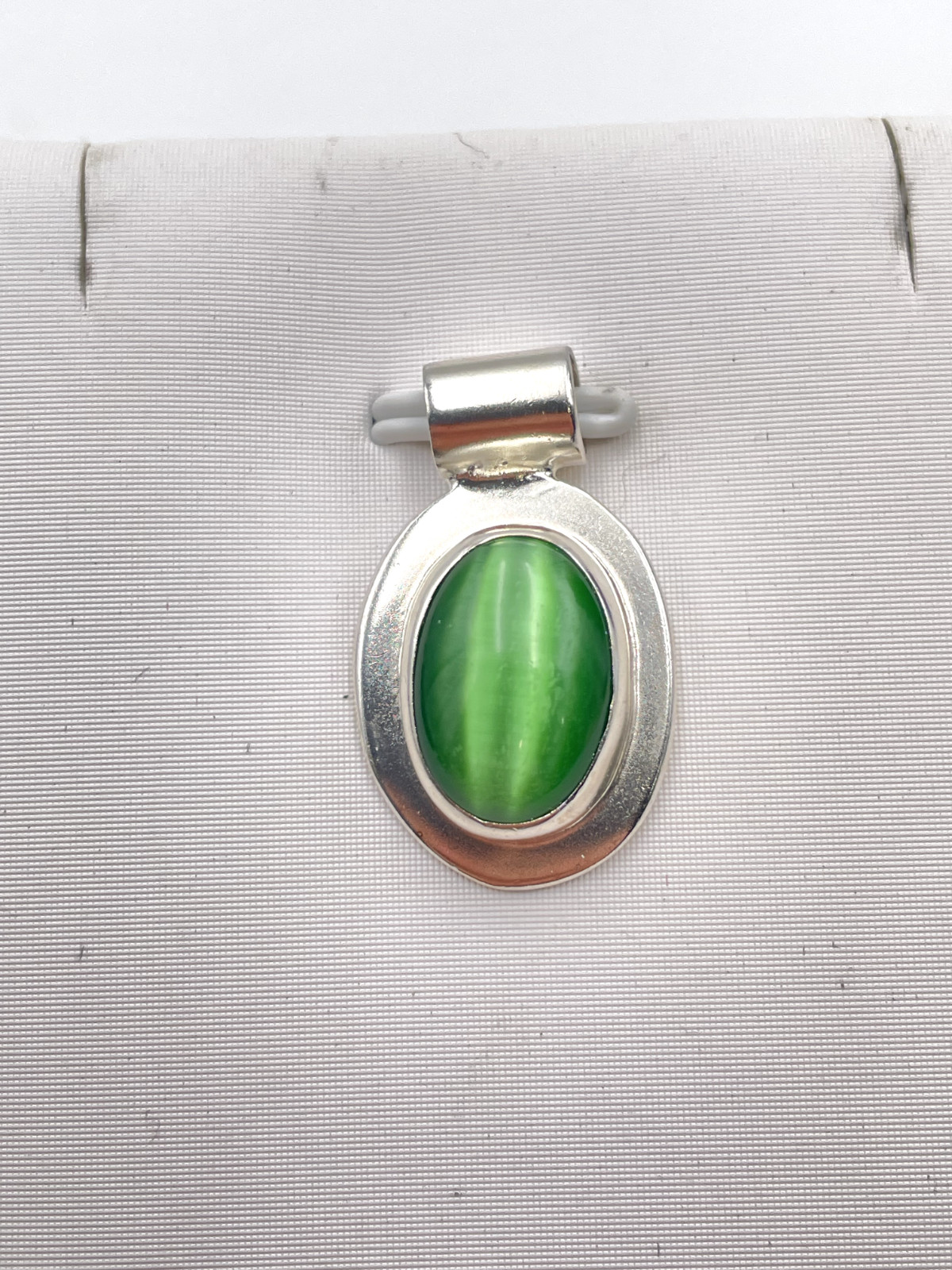 STERLING SILVER 925 ATI MEXICO GREEN OVAL GEMSTONE PENDANT 5g