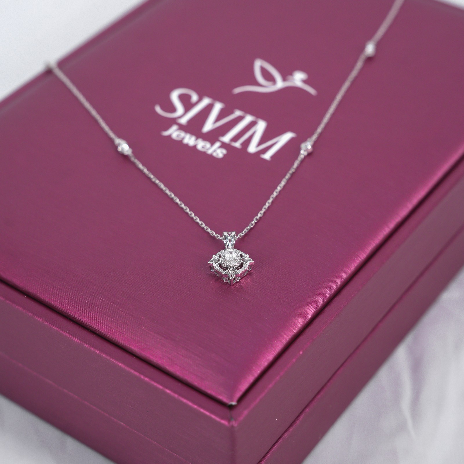 18 KARAT WHITE GOLD NECKLACE | NATURAL DIAMOND | WOMAN | IGI CERTIFIED