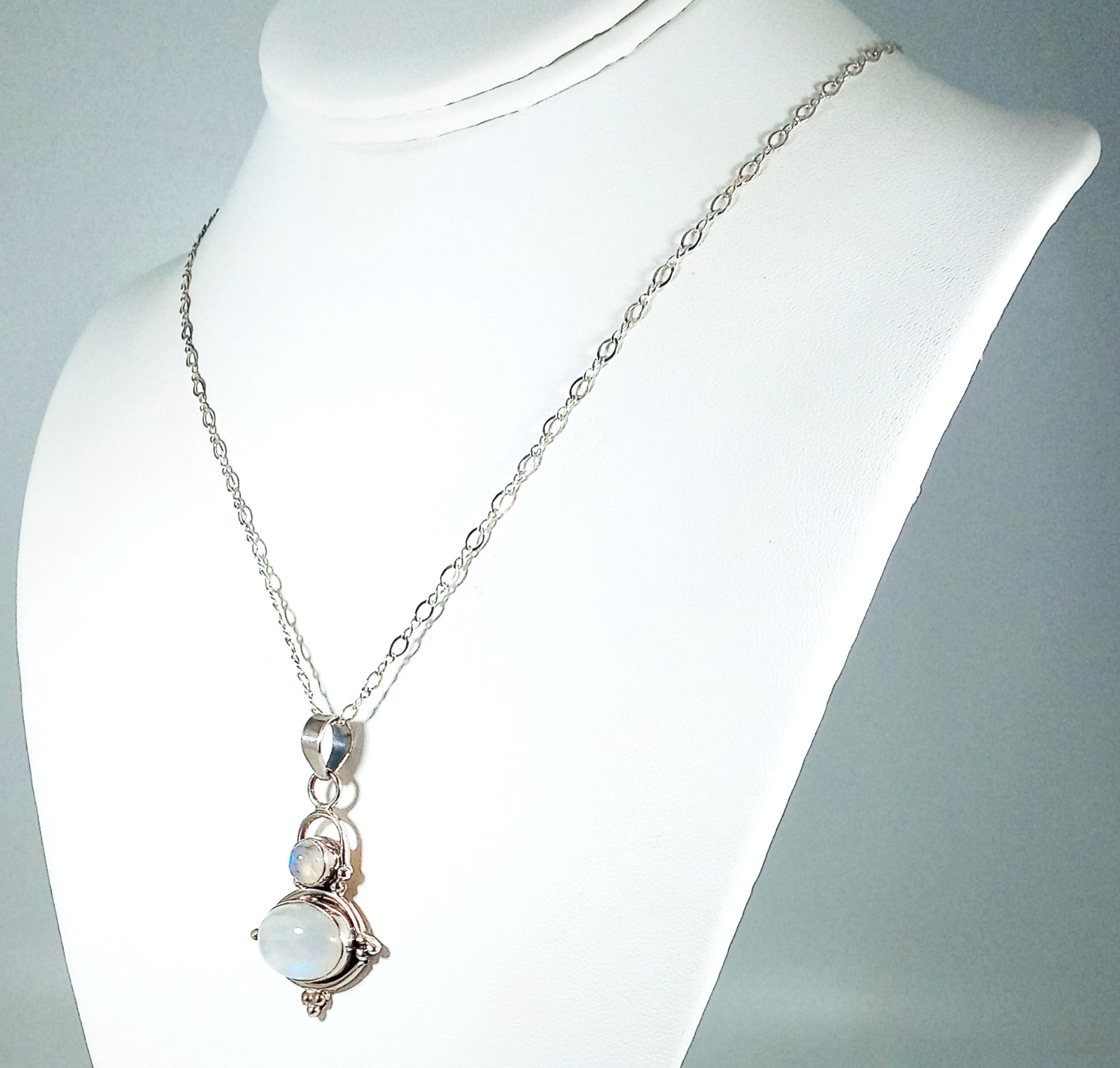 Vintage 925 Sterling Silver Double Rainbow Moonstone Bali Necklace