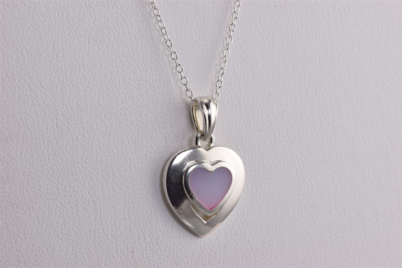 Sterling Silver 16mm x 16mm Pink Mother of Pearl Heart 925 Pendant 18″ Chain
